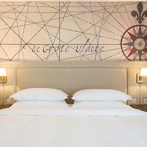 Kamer met een Queen Size Bed